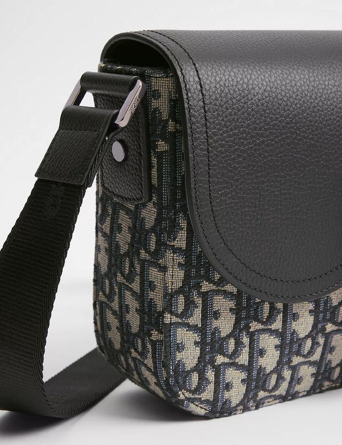 Oblique Saddle Messenger — Beige