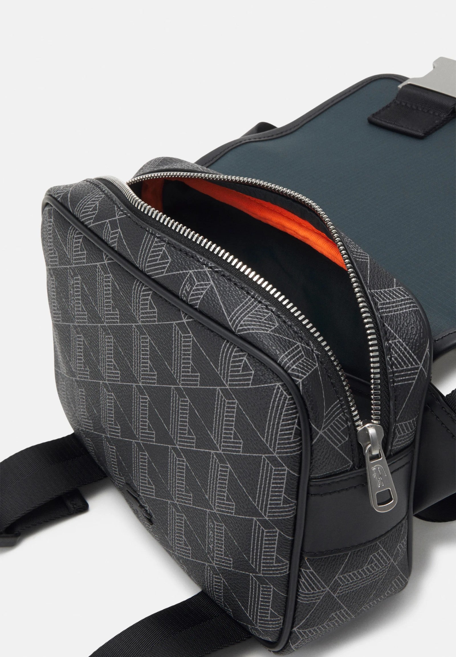 Lacoste The Blend Crossbody — Negro - detalle-4
