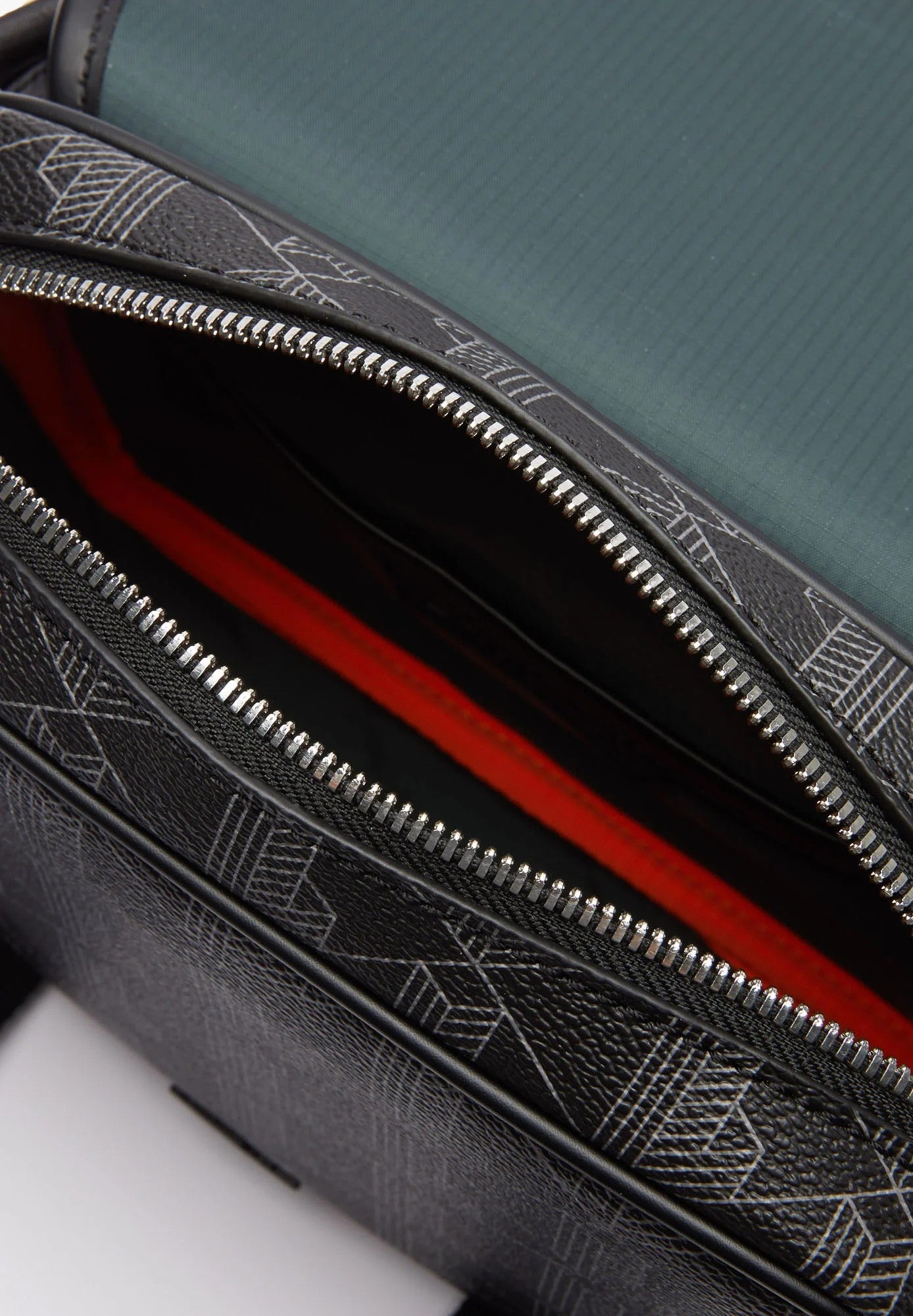 Lacoste The Blend Crossbody — Negro - detalle-5